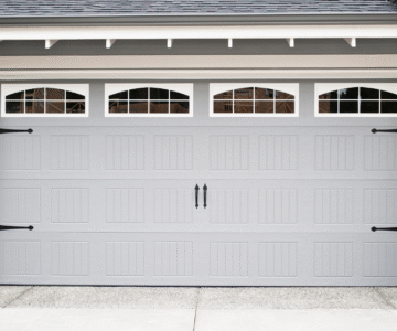 Garage doors maintenance services
